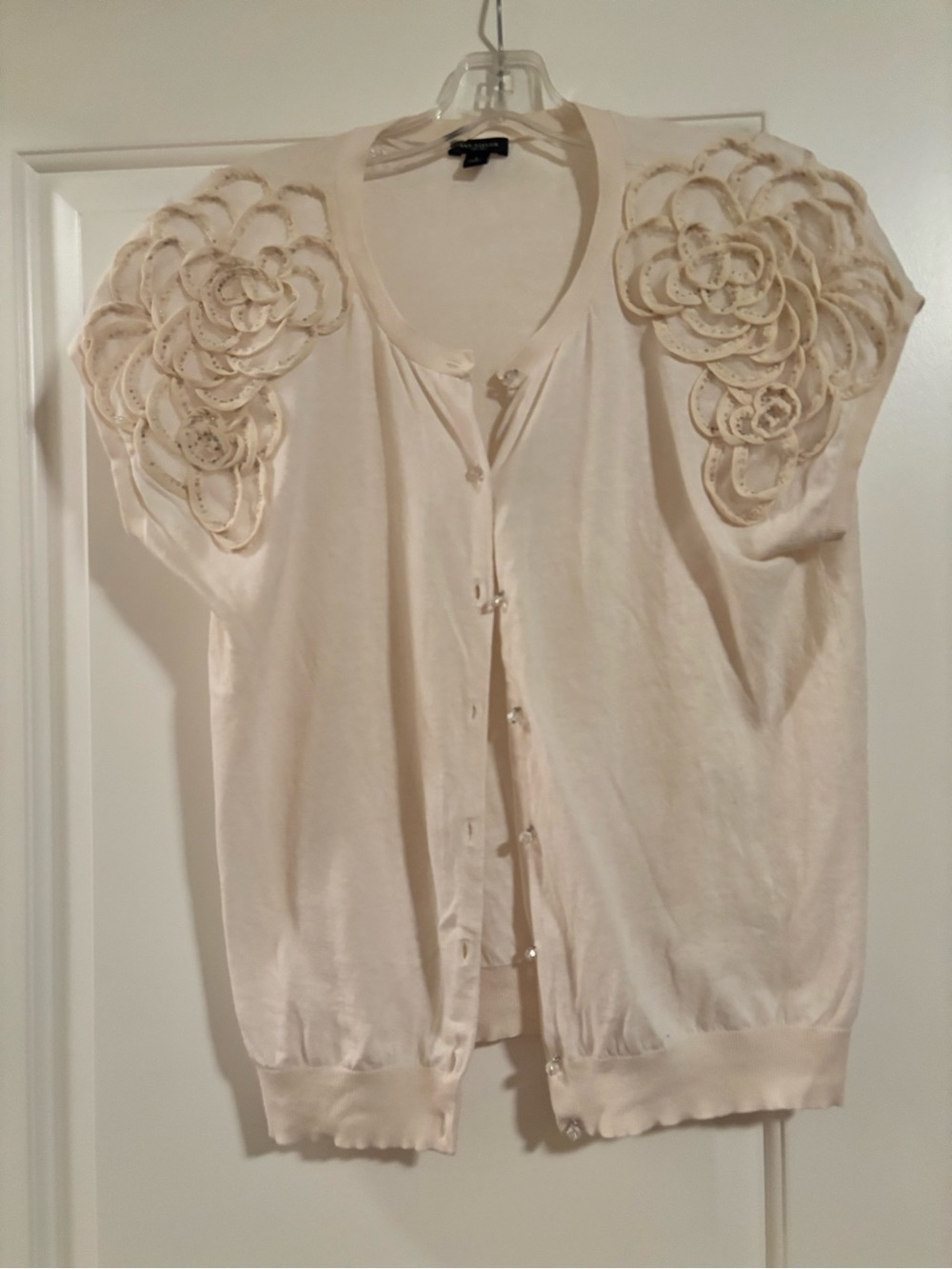 Ann Taylor Cream Lightweight Sort Sleeve Card with Beading and Stitching Detail
